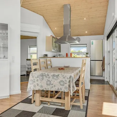 Lovely In With Kitchen Tatil Evi Nordborg
