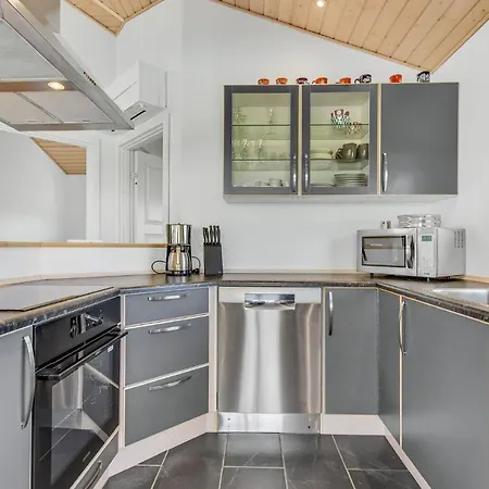Tatil Evi Lovely In With Kitchen